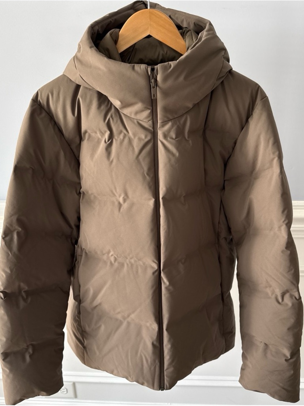 UNIQLO Seamless Down Parka Mens L Brown Hooded Puffer Jacket 90% Down 478279